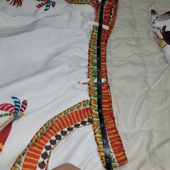 Colorful Parrot Print Women' Short Set - Picture 5 of 6